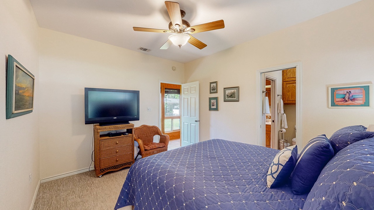 Photo of Bedroom in McQueeney