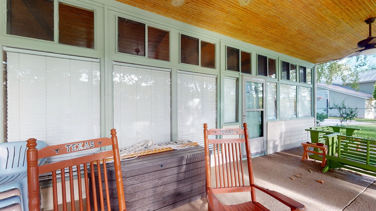 Photo of Patio Balcony in McQueeney