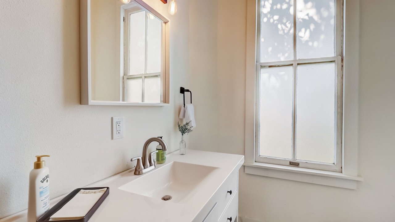 Photo of Bathroom in Near East Side