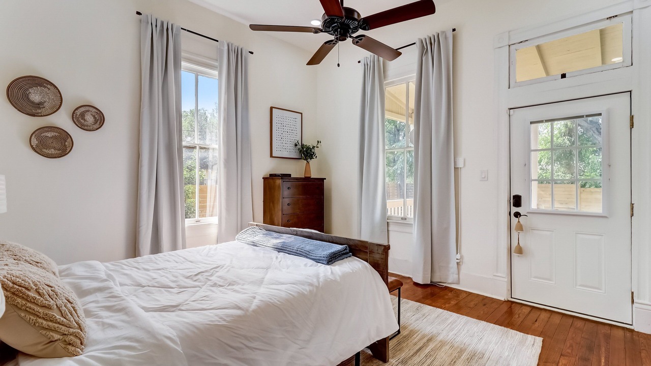 Photo of Bedroom in Near East Side