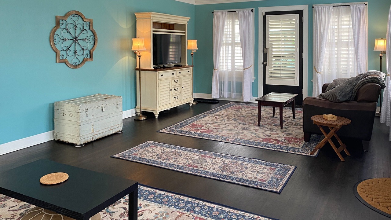 Photo of Livingroom in Woodlawn Lake