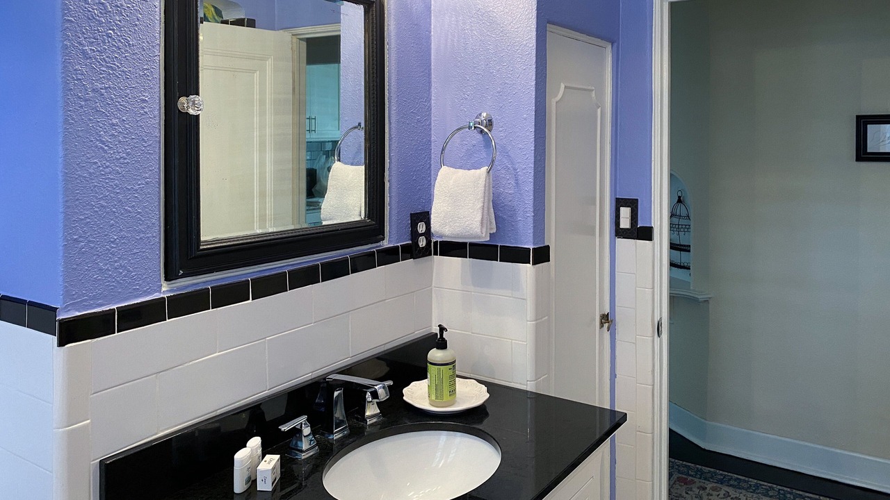 Photo of Bathroom in Woodlawn Lake