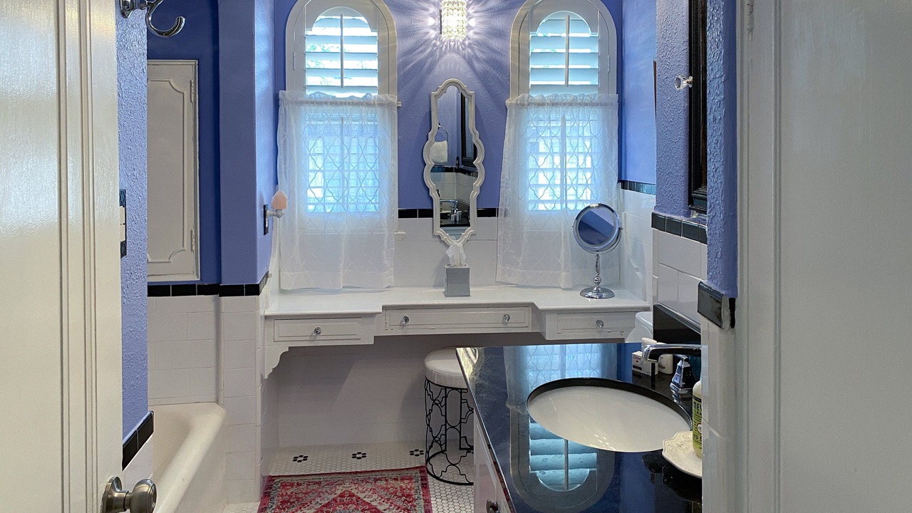 Photo of Bathroom in Woodlawn Lake