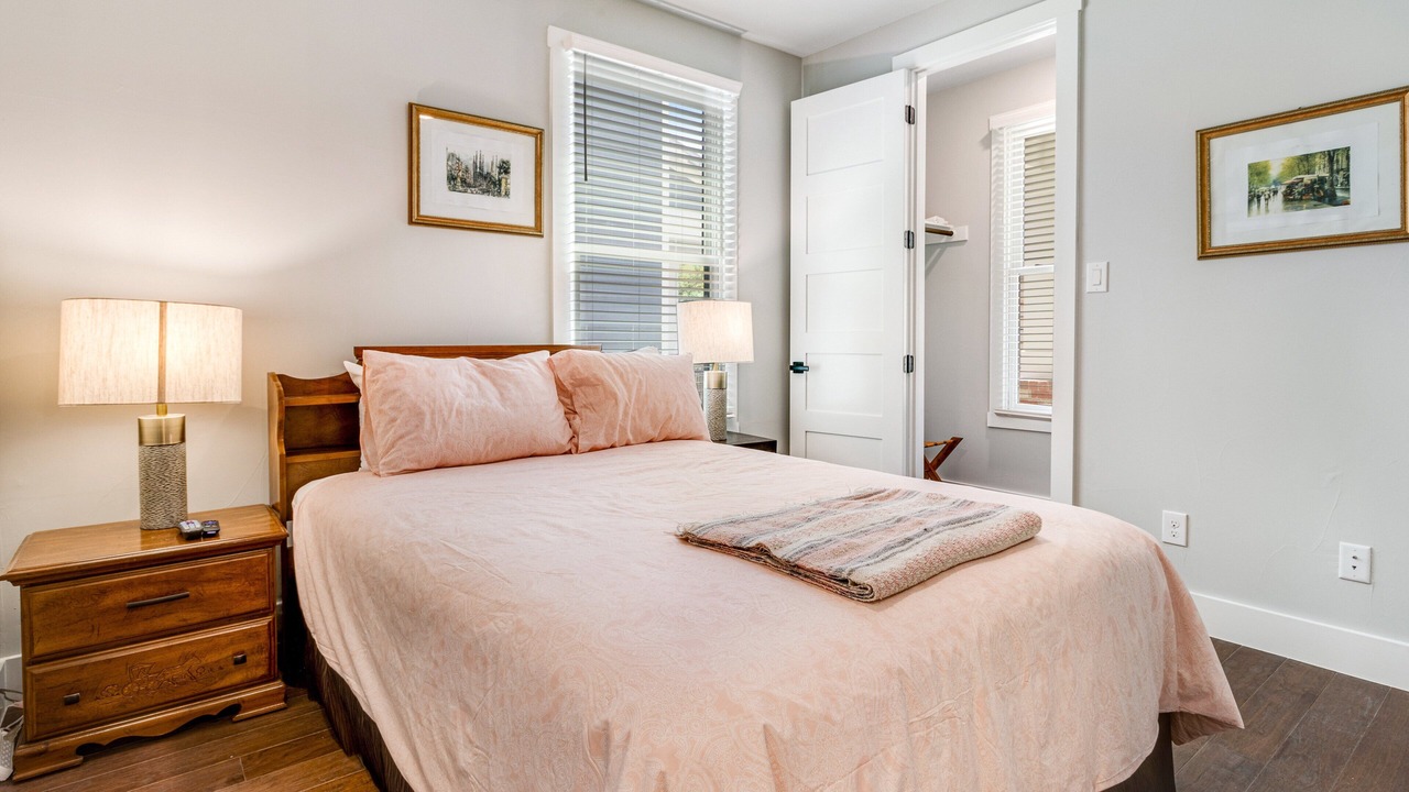 Photo of Bedroom in Tobin Hill
