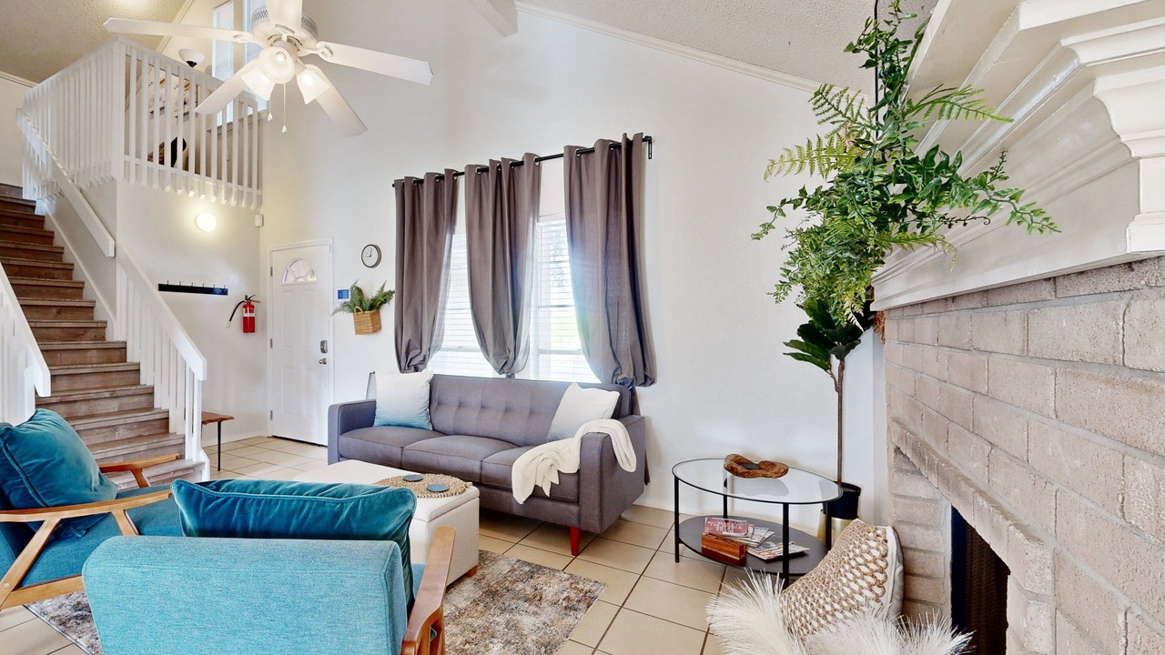 Photo of Livingroom in Oak Creek
