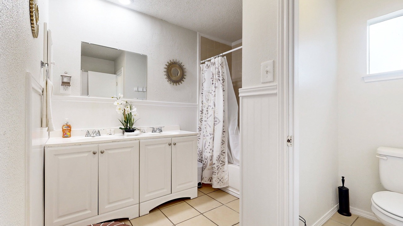 Photo of Bathroom in Oak Creek