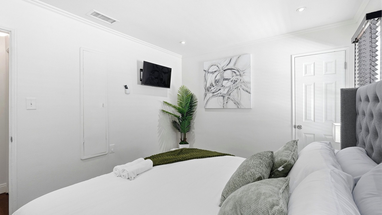 Photo of Bedroom in South Wrigley