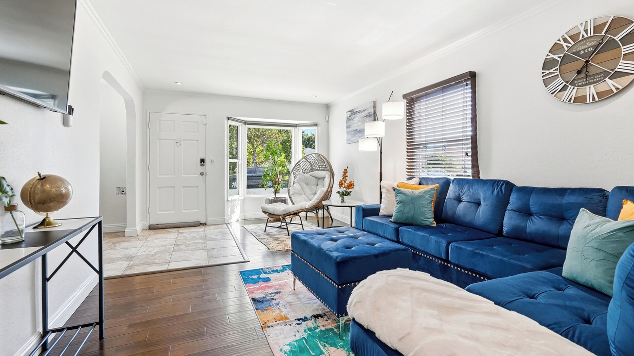 Photo of Livingroom in South Wrigley