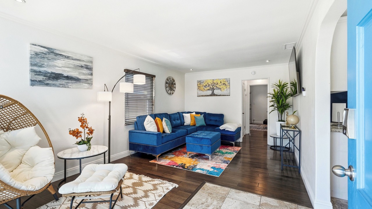 Photo of Livingroom in South Wrigley