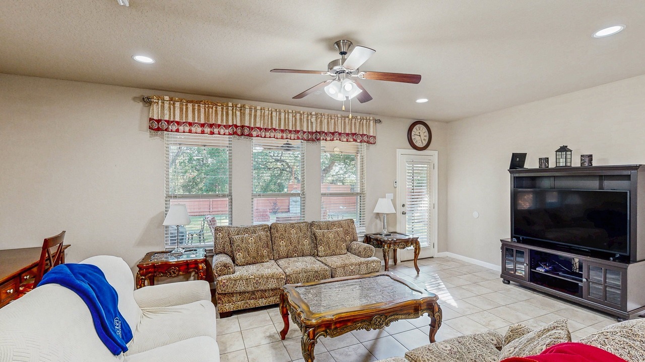 Photo of Livingroom in Scenic Oaks