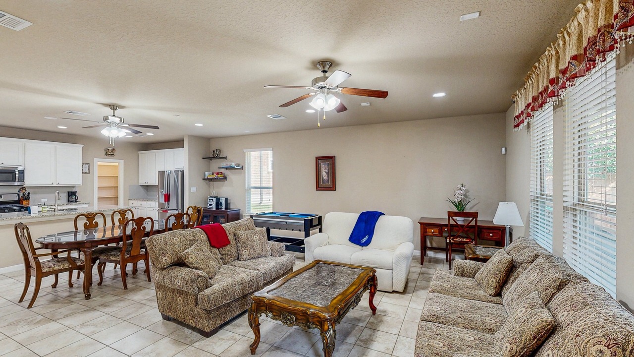 Photo of Livingroom in Scenic Oaks