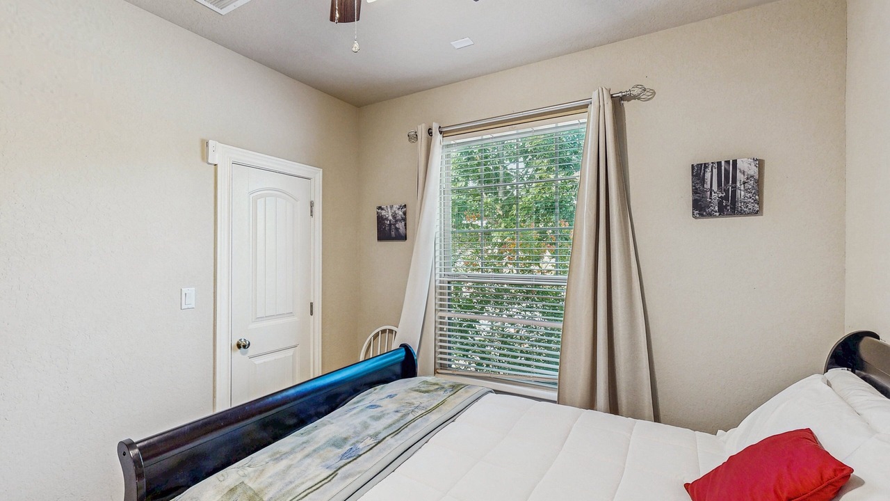 Photo of Bedroom in Scenic Oaks