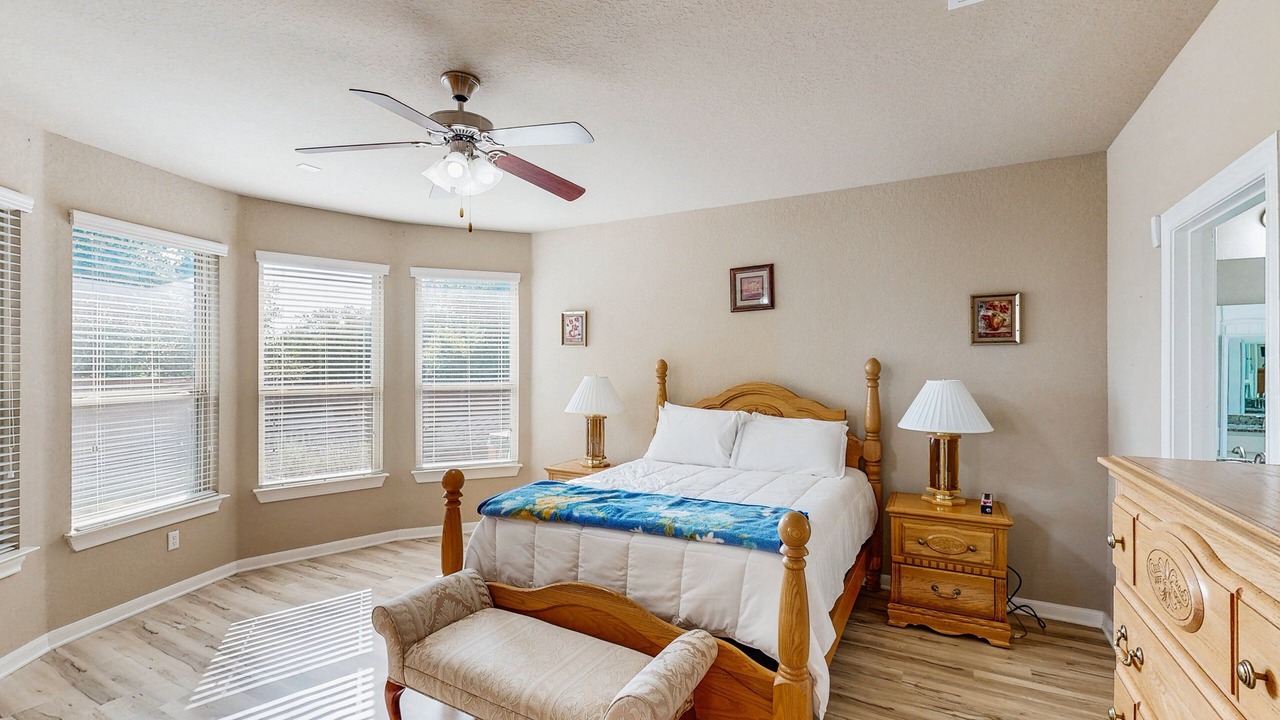 Photo of Bedroom in Scenic Oaks