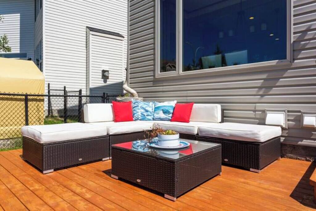 Photo of Patio Balcony in Cochrane