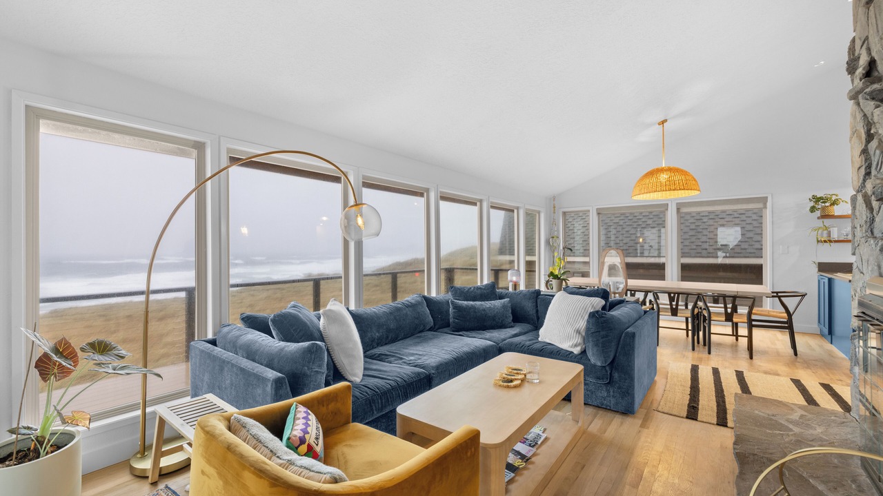 Photo of Livingroom in Pacific City