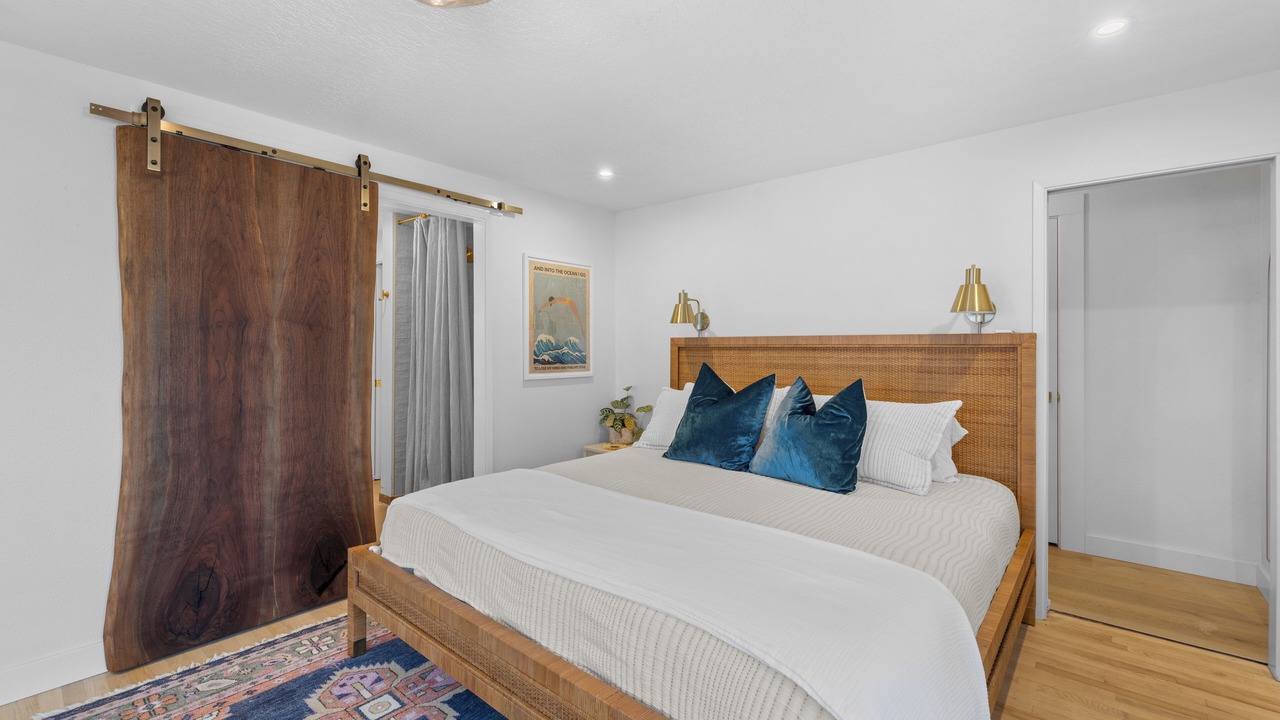Photo of Bedroom in Pacific City