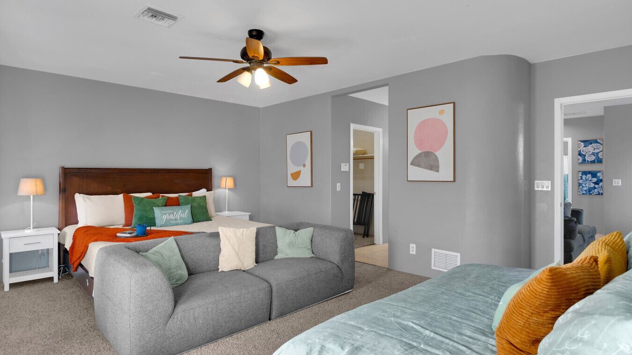 Photo of Bedroom in West University