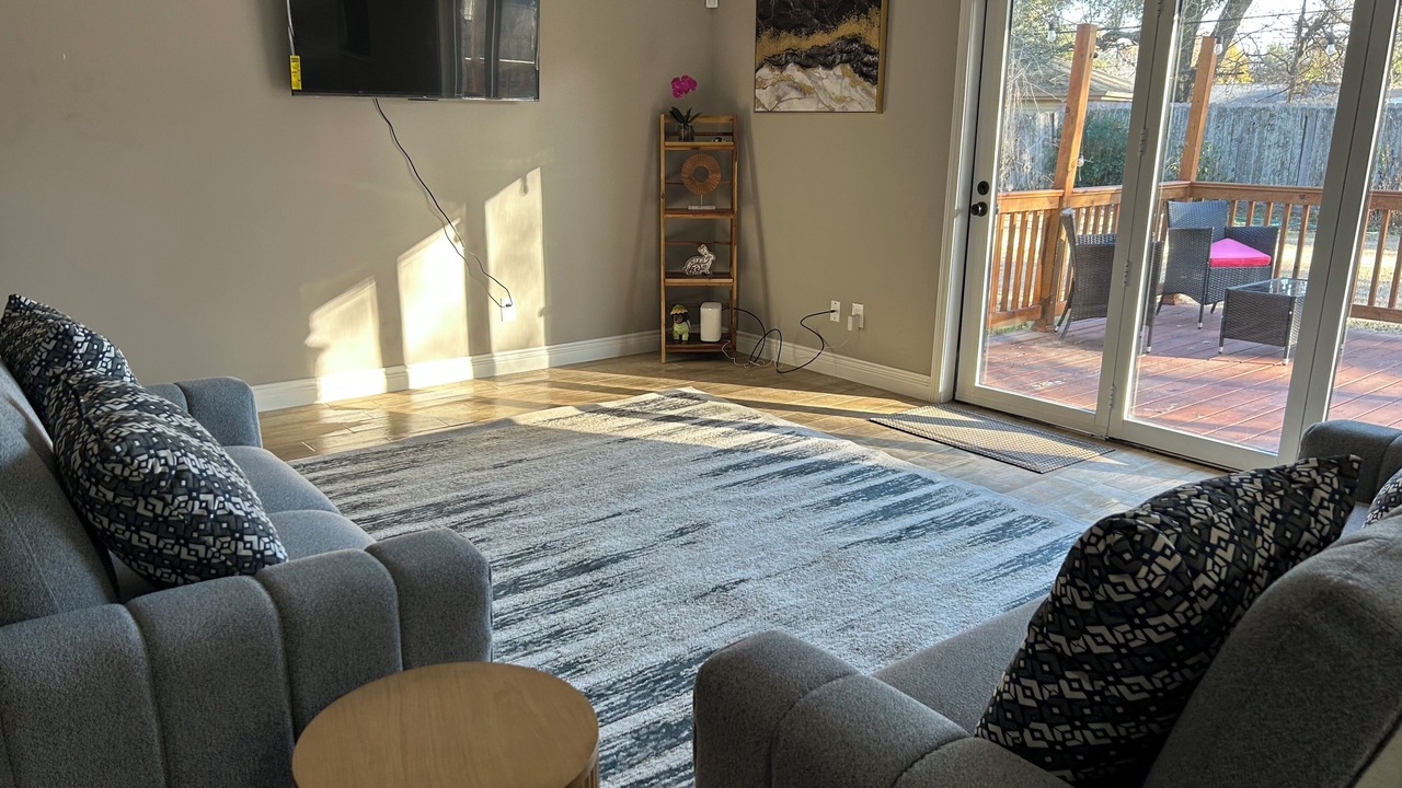 Photo of Livingroom in Westbury