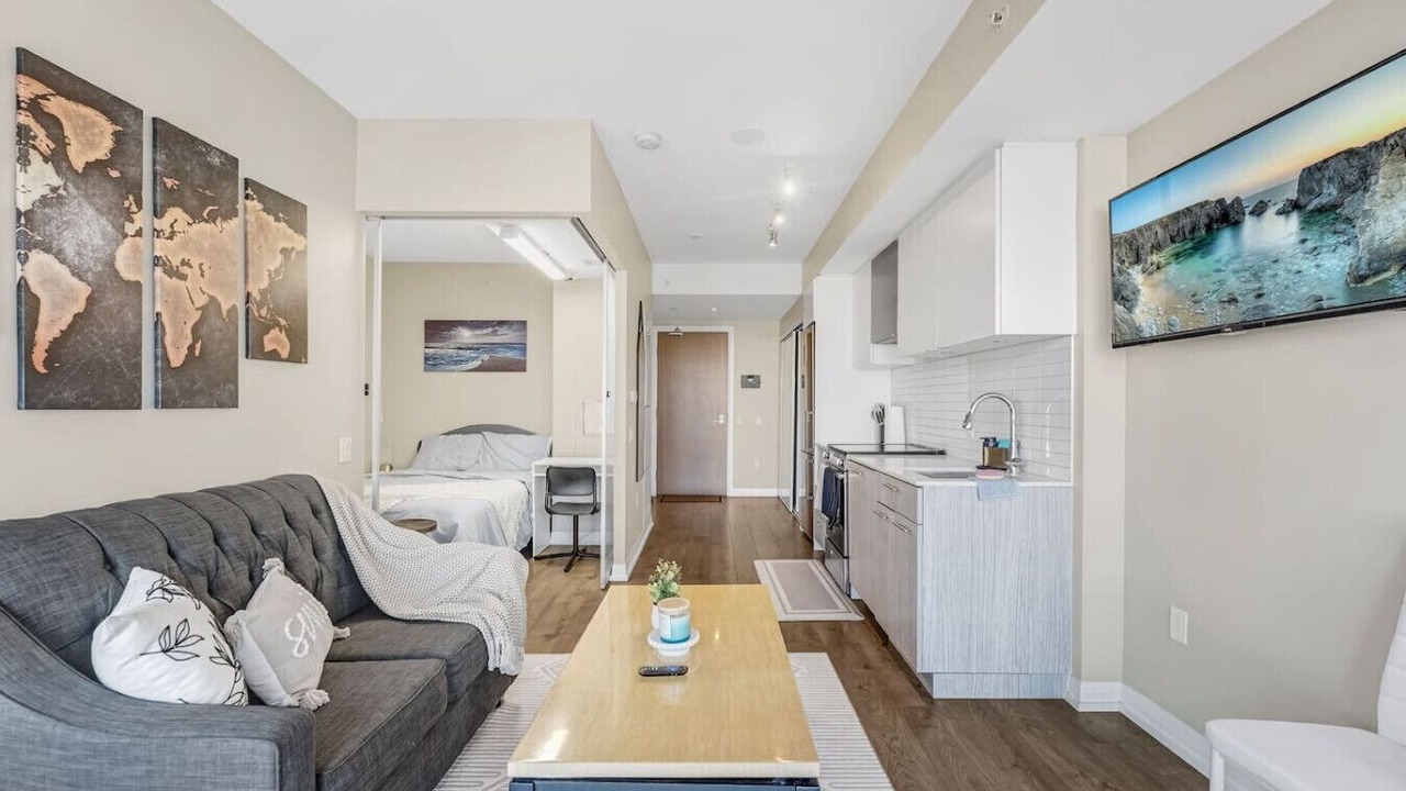 Photo of Bedroom in Garden District