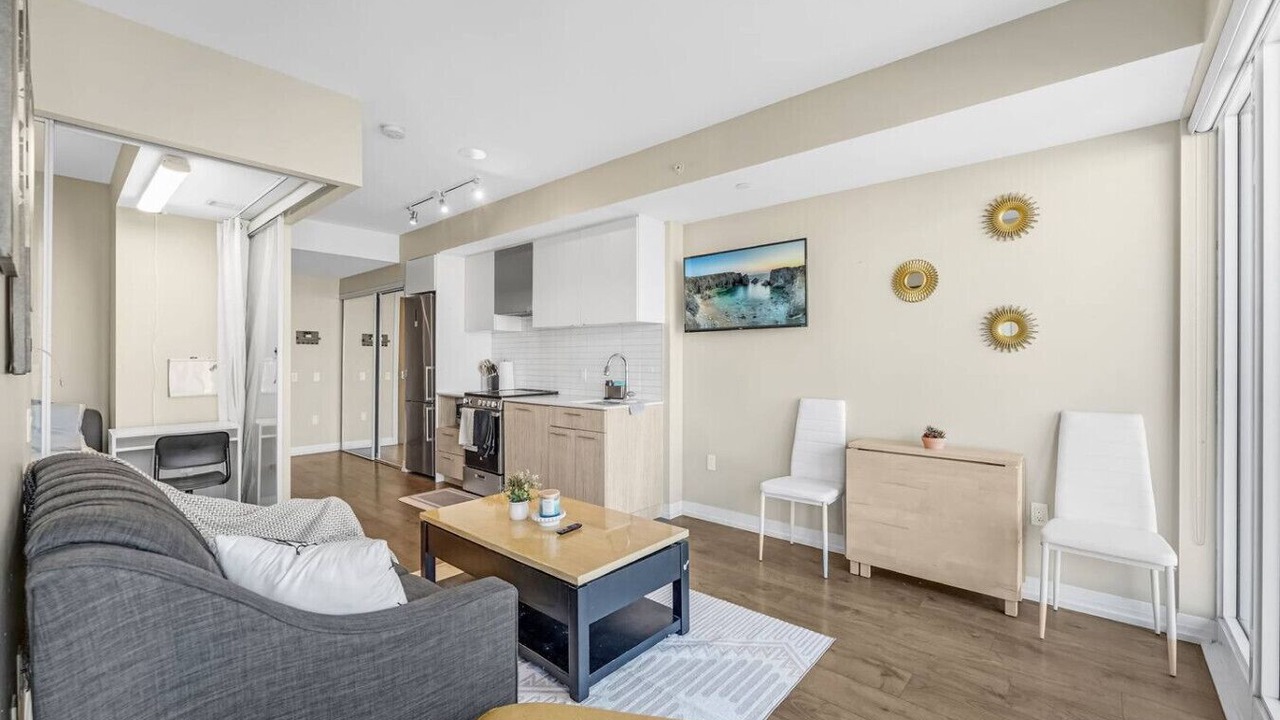 Photo of Livingroom in Garden District