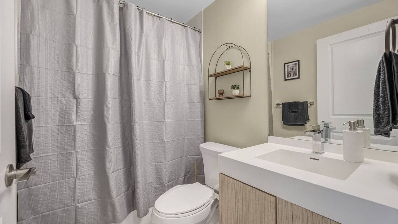 Photo of Bathroom in Garden District
