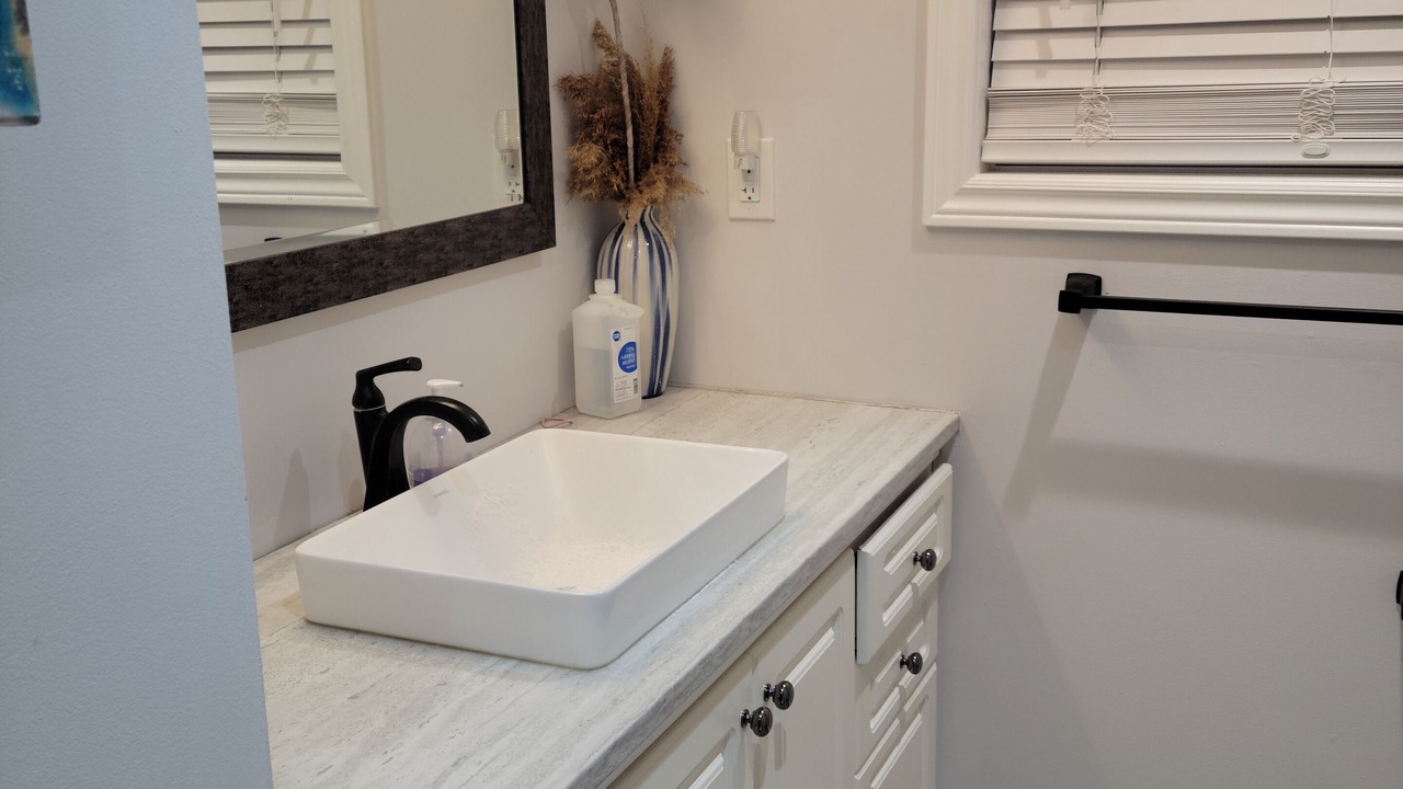 Photo of Bathroom in Georgina