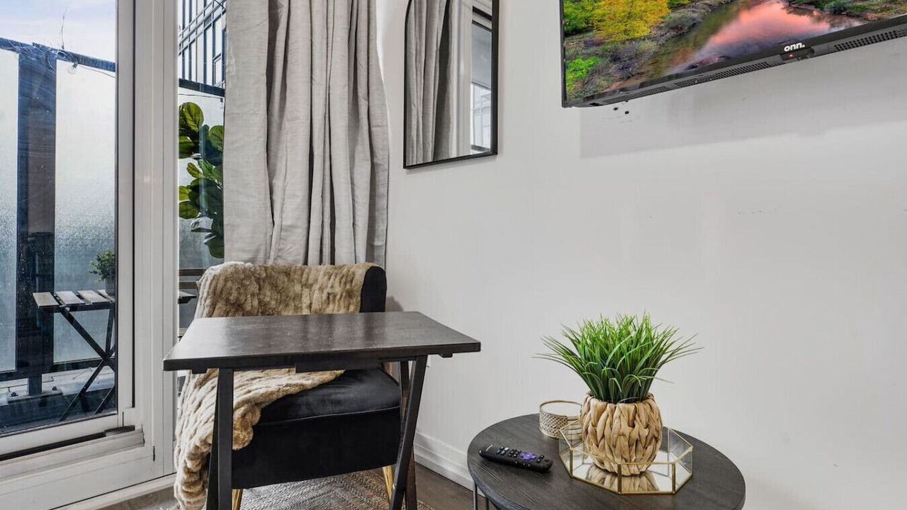 Photo of Livingroom in Garden District