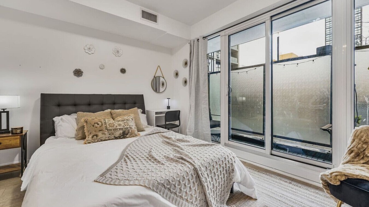 Photo of Bedroom in Garden District