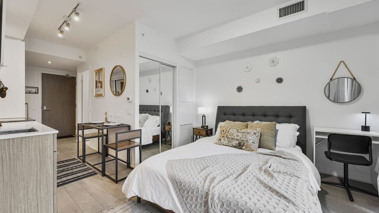 Photo of Bedroom in Garden District