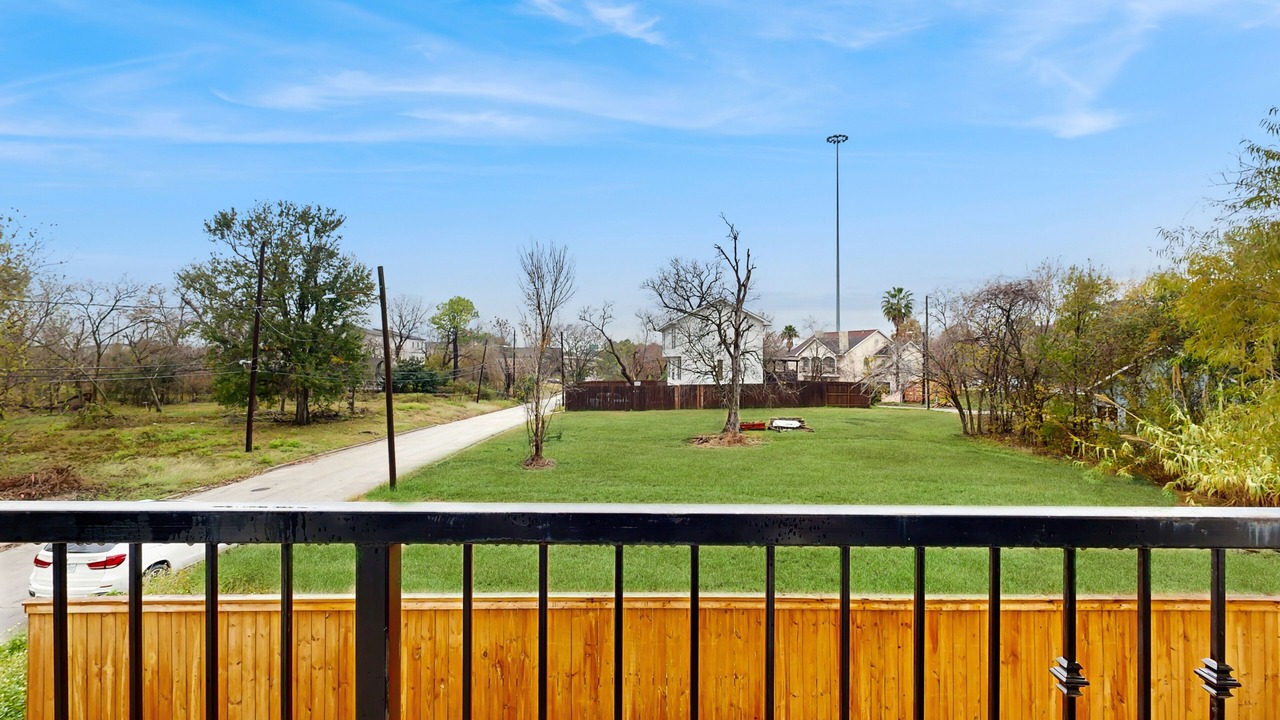 Photo of Outdoor in Northside