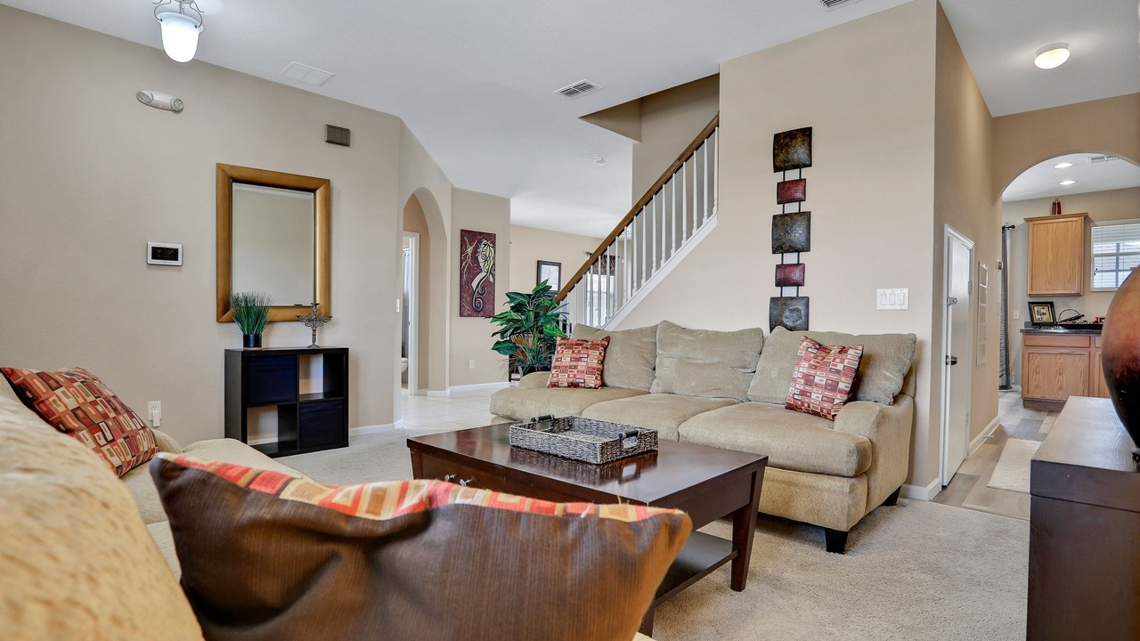 Photo of Livingroom in Trafalgar Village