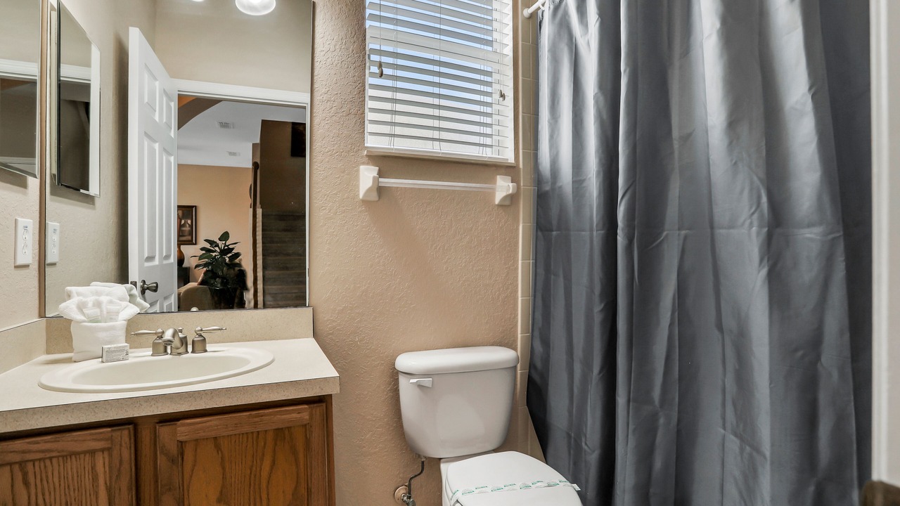 Photo of Bathroom in Trafalgar Village