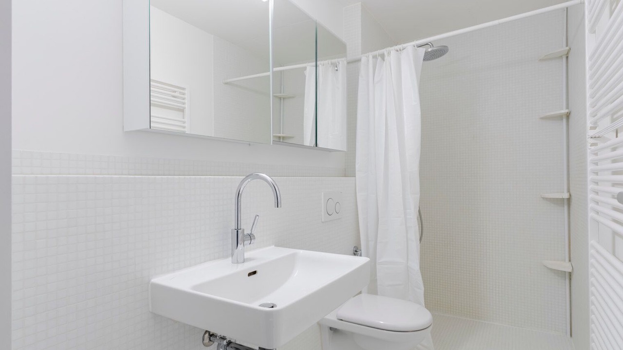 Photo of Bathroom in Opfikon