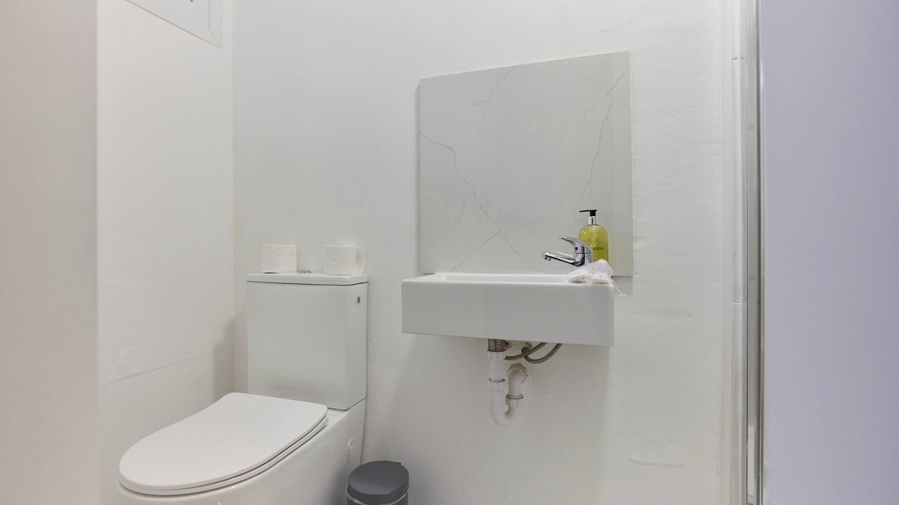 Photo of Bathroom in Coombe Hill