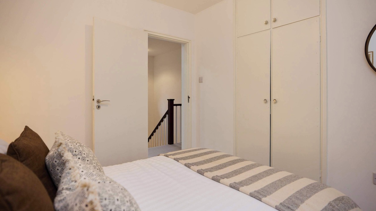 Photo of Bedroom in Coombe Hill