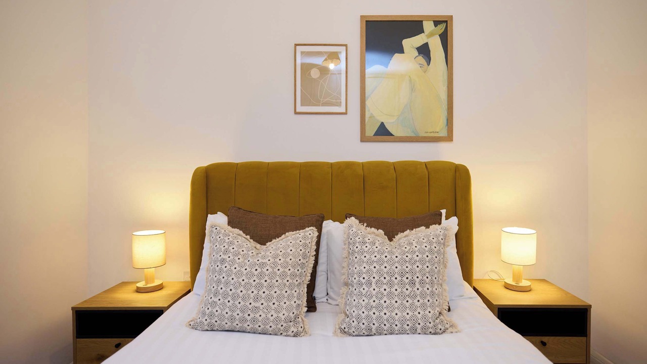 Photo of Bedroom in Coombe Hill