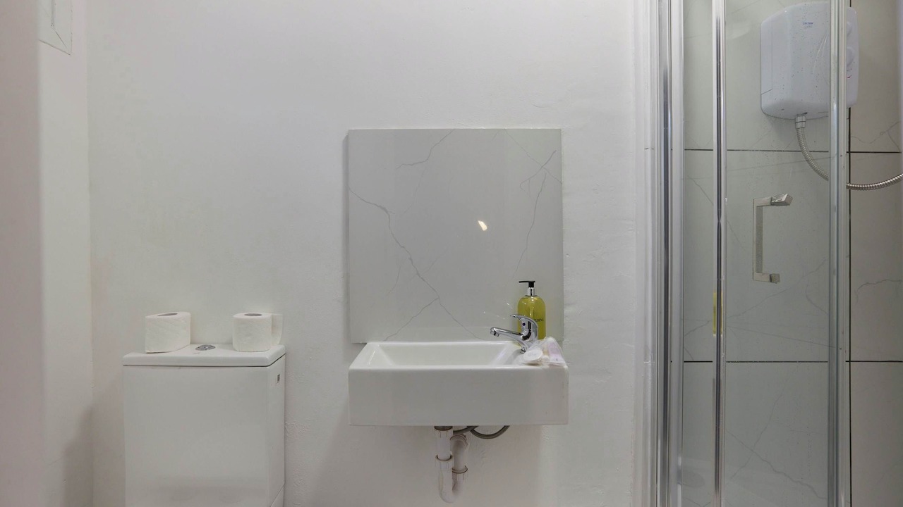 Photo of Bathroom in Coombe Hill