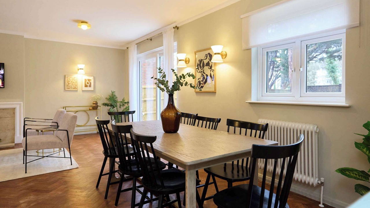 Photo of Others in Coombe Hill