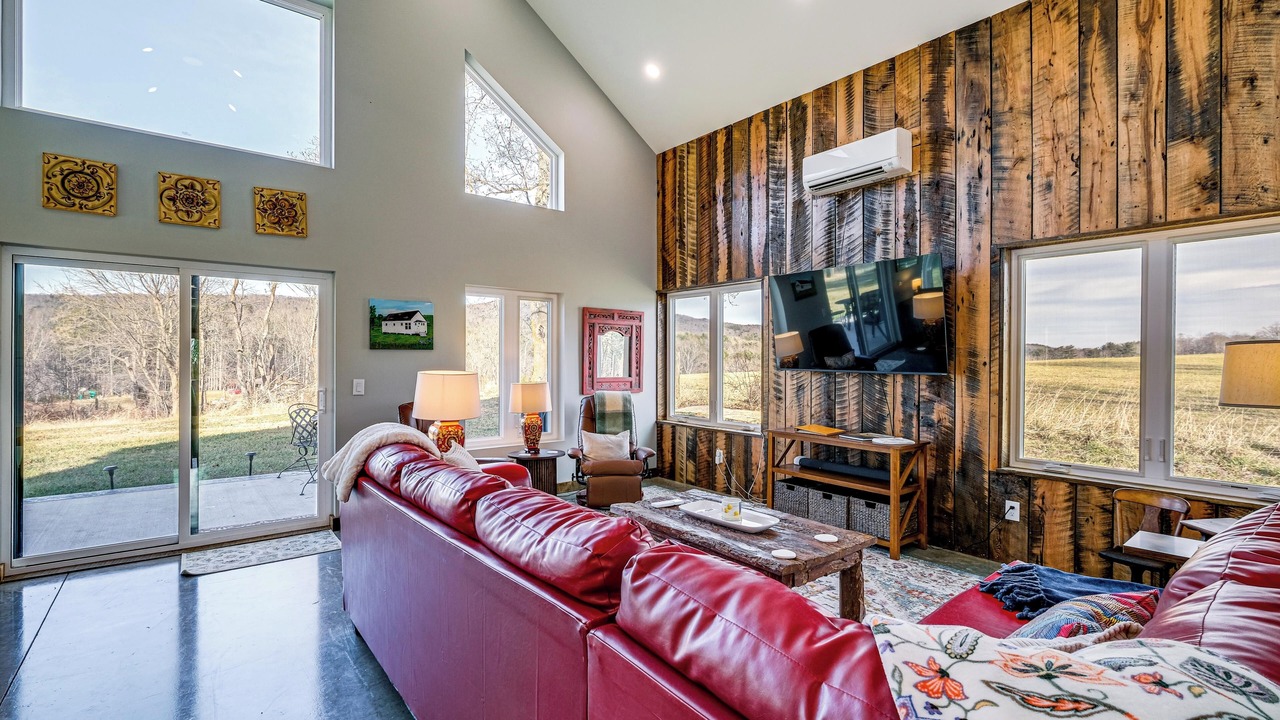 Photo of Bedroom in Blacksburg