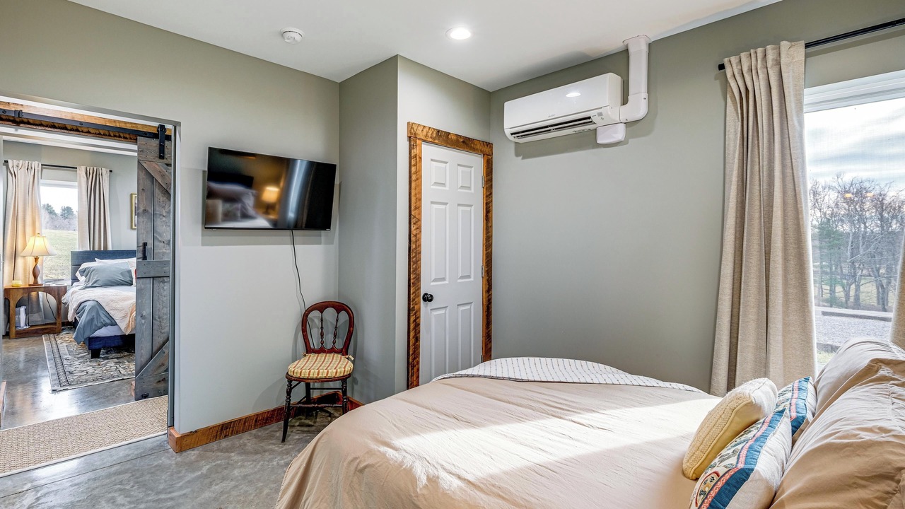 Photo of Bedroom in Blacksburg