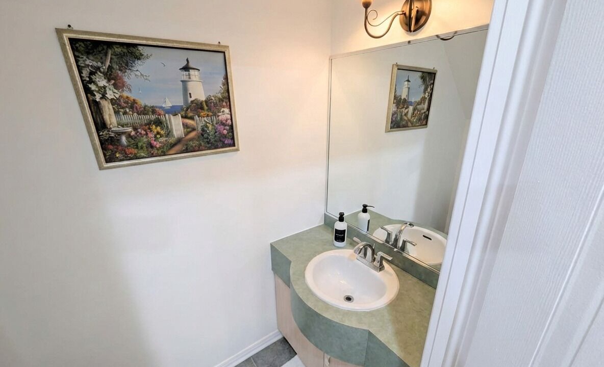 Photo of Bathroom in Laval