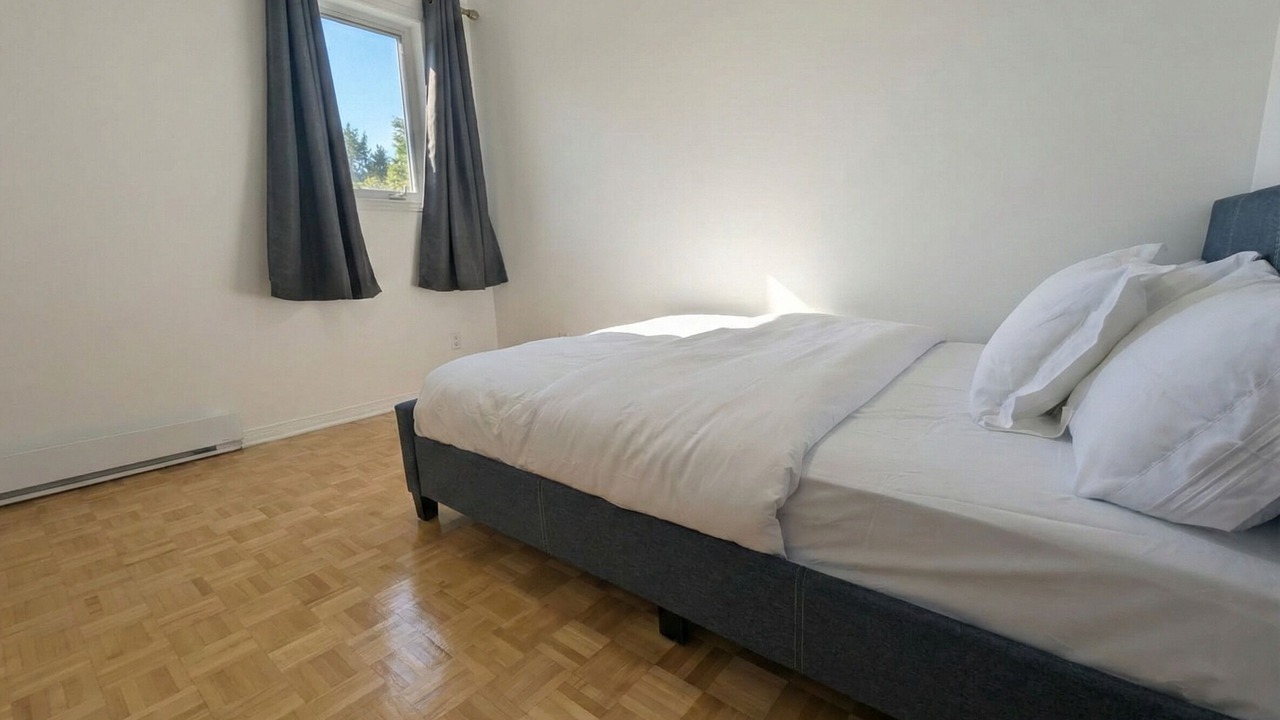 Photo of Bedroom in Laval