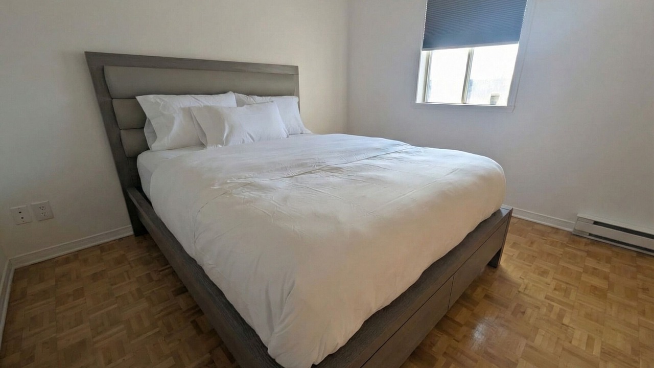Photo of Bedroom in Laval