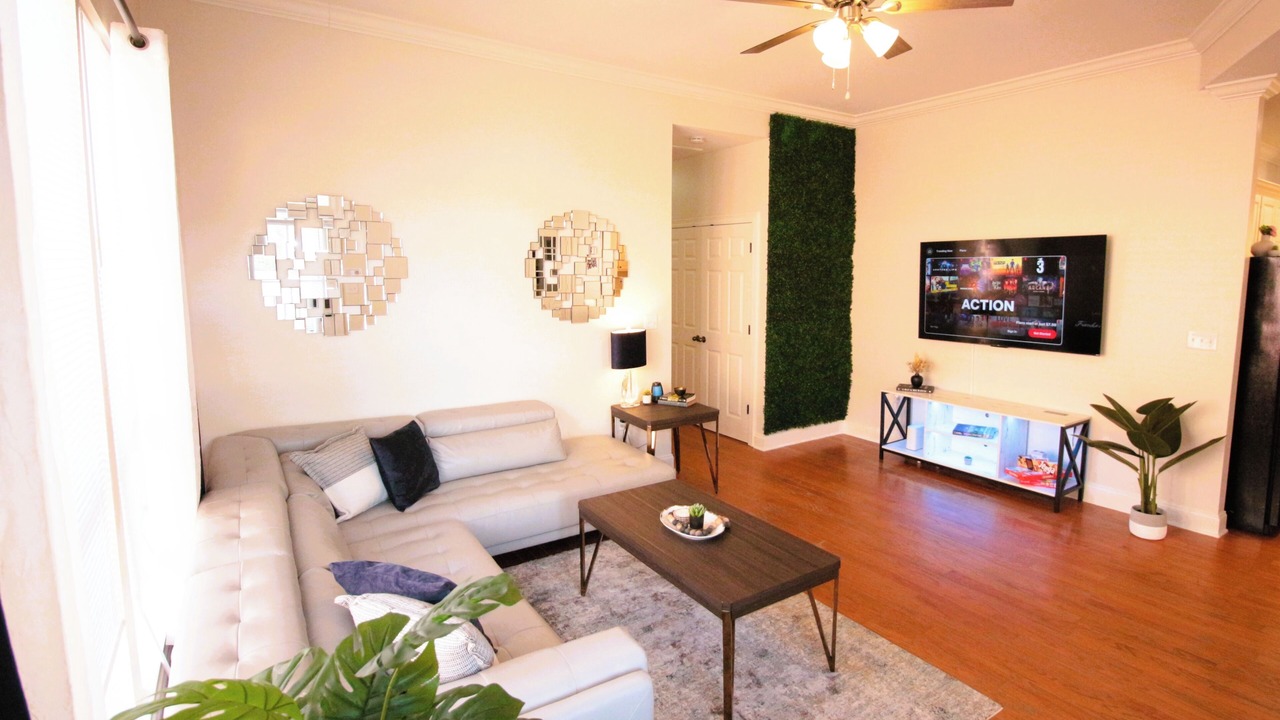 Photo of Livingroom in Highlands - Perkins
