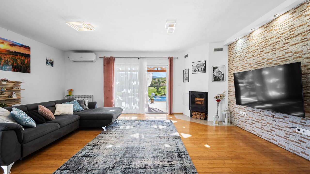 Photo of Livingroom in Ruzic