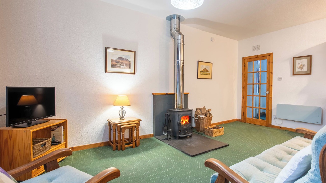 Photo of Livingroom in Glen Urquhart