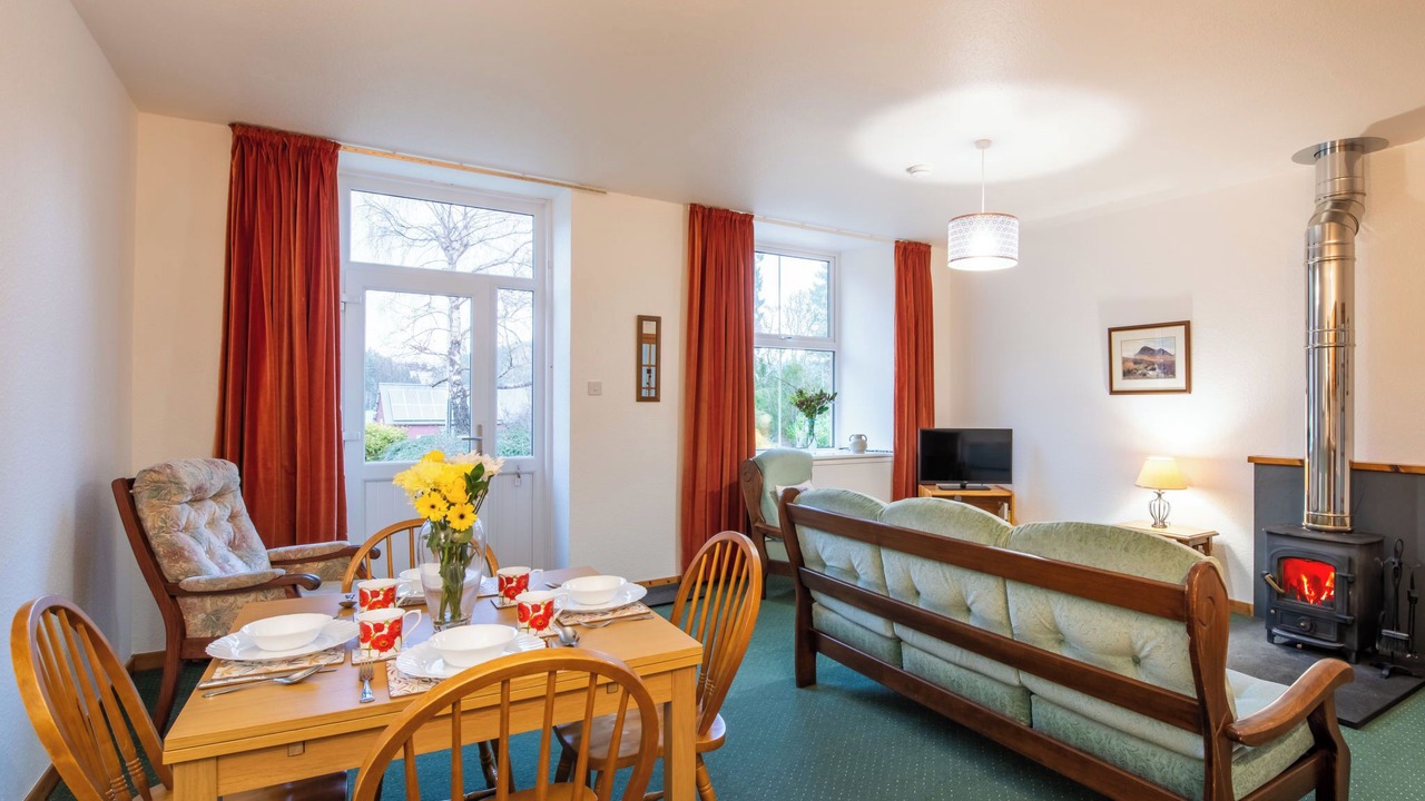 Photo of Livingroom in Glen Urquhart