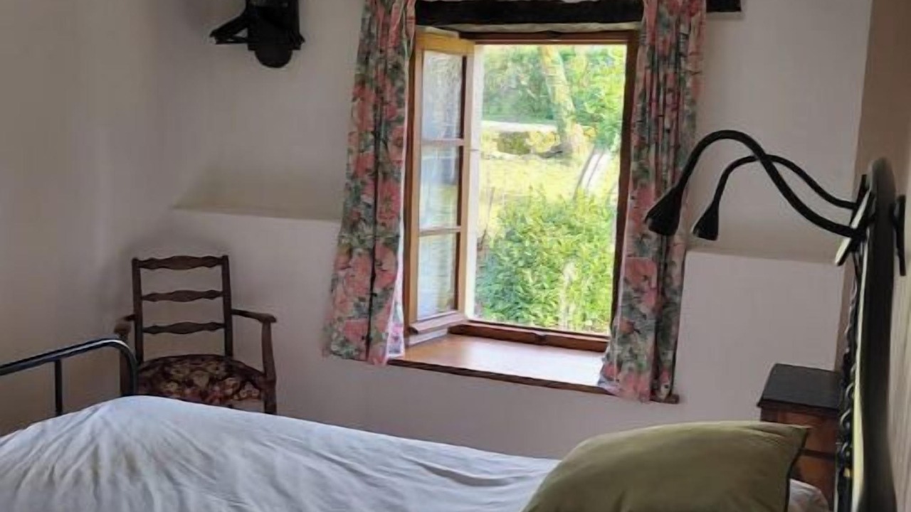 Photo of Bedroom in Villeneuve d'Aveyron