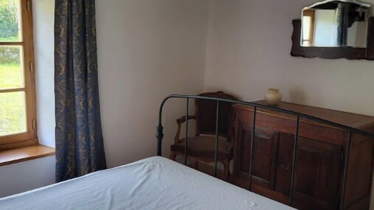 Photo of Bedroom in Villeneuve d'Aveyron