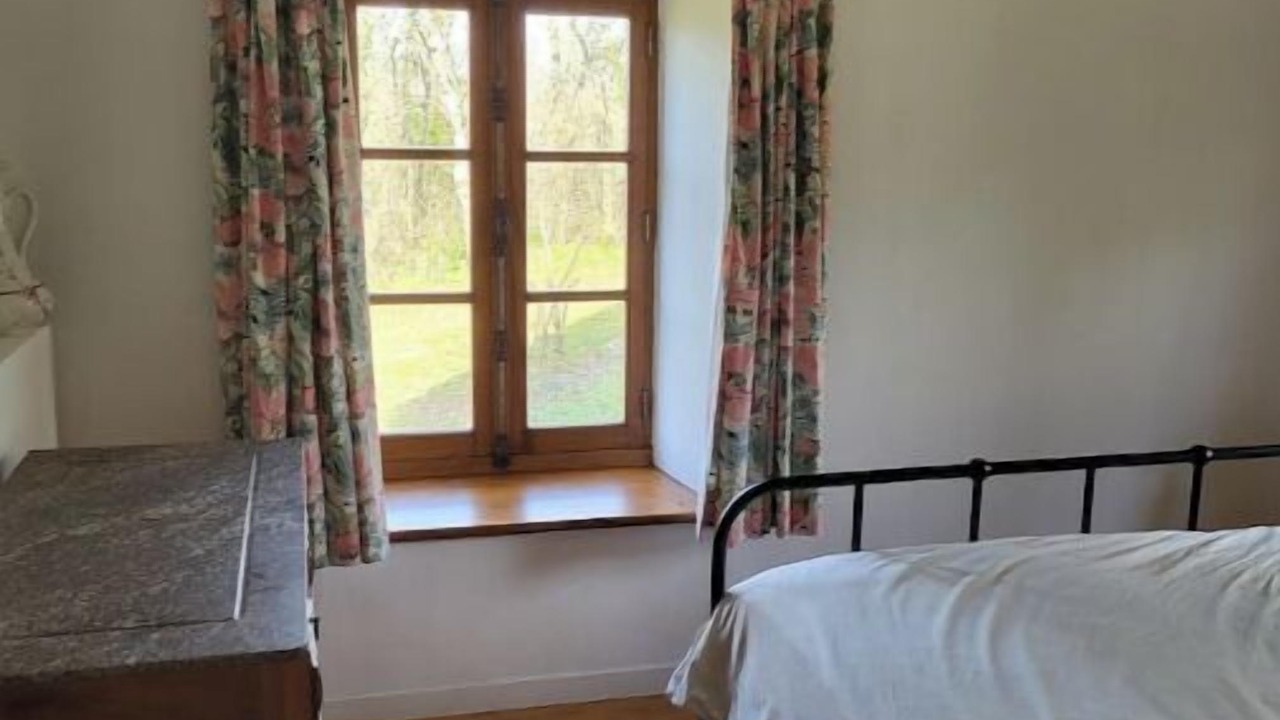 Photo of Bedroom in Villeneuve d'Aveyron